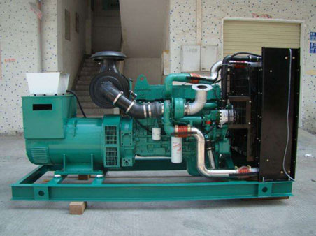 沿滩1100kw康明斯柴油发电机组图片 沿滩1100kw康明斯柴油发电机组图片